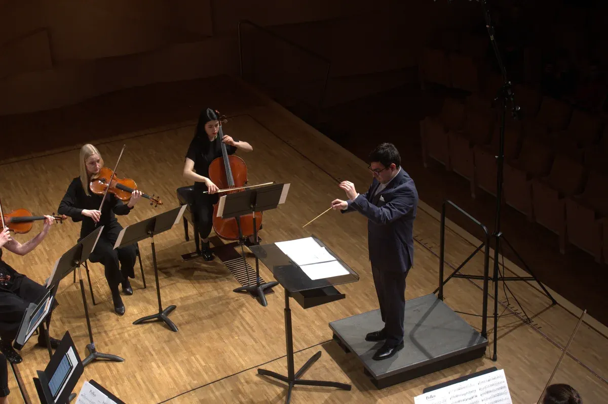 Orquesta de Cámara Mons Igneus performing in La Gomera